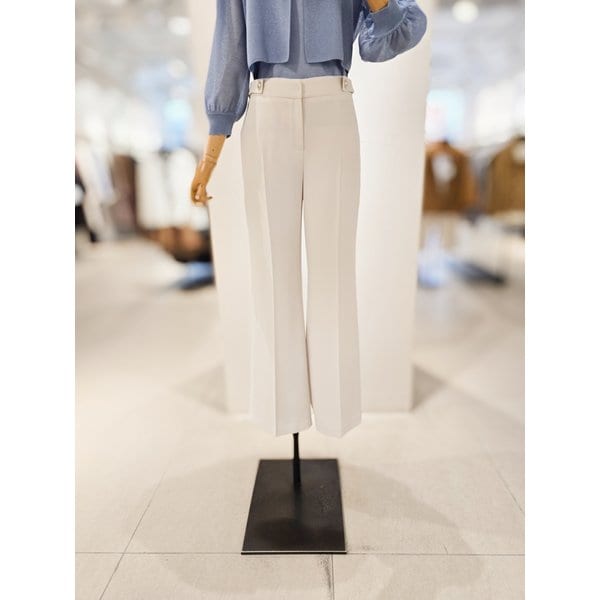 [파주점] [더아이잗컬렉션]버튼 장식 부츠컷 팬츠 CS3B0SL421