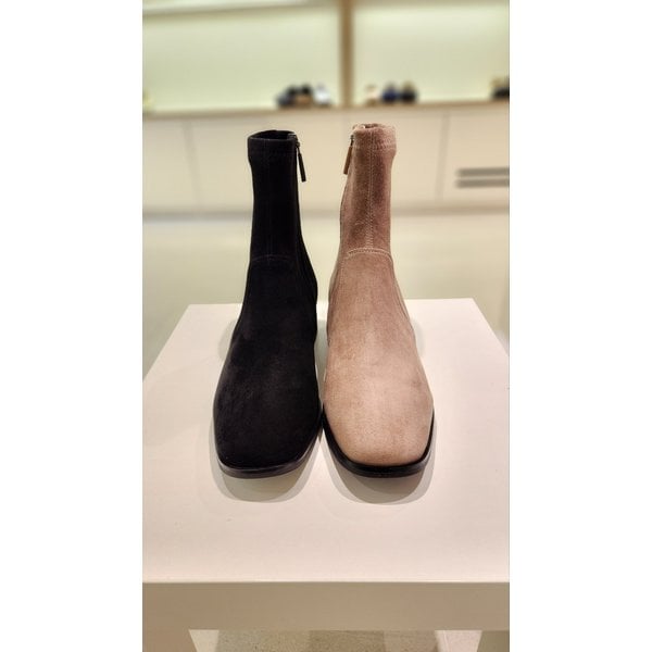 [여주점] 바바라 3cm 삭스 앵클부츠 2컬러 BBI856