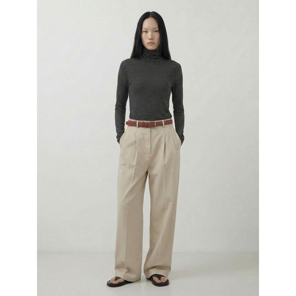 Wool Stripe turtleneckl top (Black)