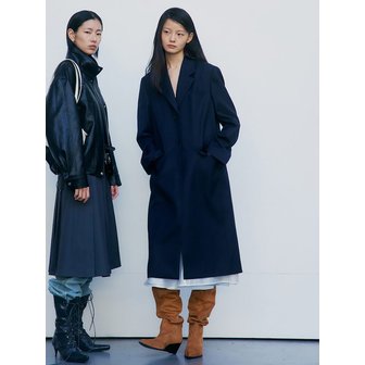 구호 플러스 Back Button Tailored Long Jacket  Navy (KE5111M08R)