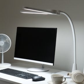 [비밀특가] 윙즈스탠드 LED 와이드 스텐드 침대 조명 책상 공부 독서등 모션감지