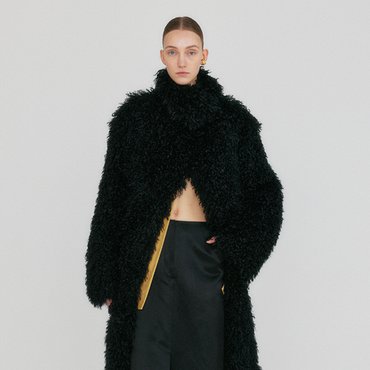 EENK ZUFFIEA Fluffy Funnel Neck Coat - Black