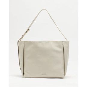 5017364 Calvin Klein Gracie Medium Shopper - Sand Pebble