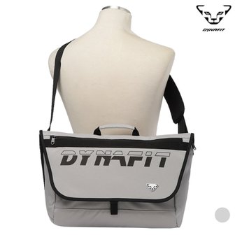 다이나핏 정상가 139,000원 데일리 메신저백 YUF22B11_GNYP