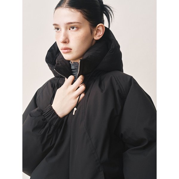 HOODY VOLUME SHORT PADDING_BLACK