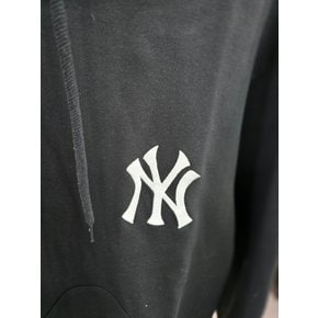 [여주점] (14179206) AP MLB SLEEVE PATCH HD41 NEYYAN BLK 후드티