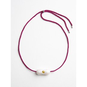 PEANUT NECKLACE / yellow