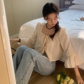 바하 스퀘어넥 리본 긴팔 블라우스