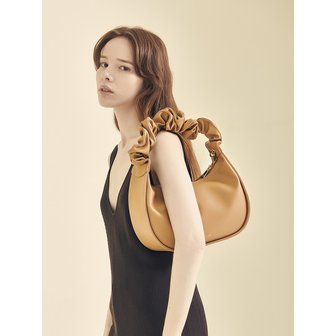 비비초 PASTRY BAG BEIGE