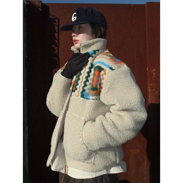 Crocher Fleece Jacket Beige_F253JP01