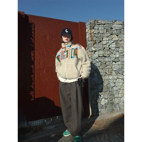 Crocher Fleece Jacket Beige_F253JP01