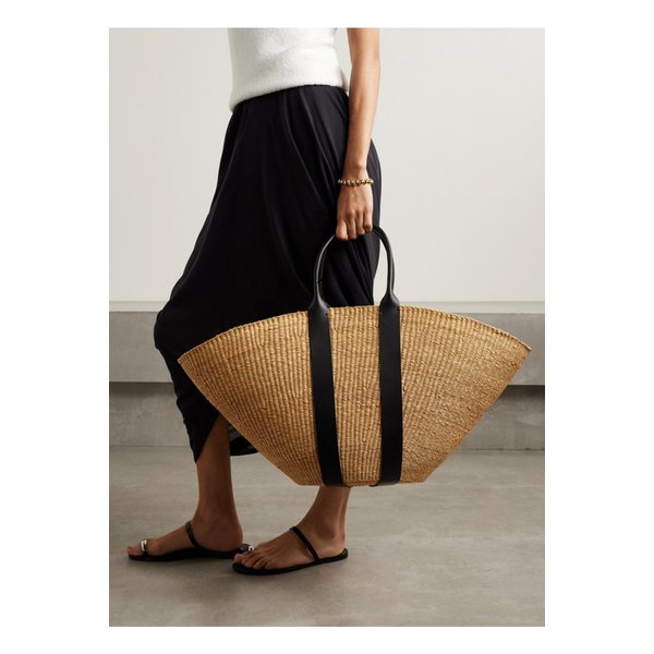 무뉴 소피 맥시 가죽 트리밍 우븐 스트로 토트 브라운 46376663162878901