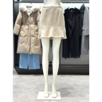 ZOOC [시흥점] 레더 포인트 미니 스커트 Z244MSD019