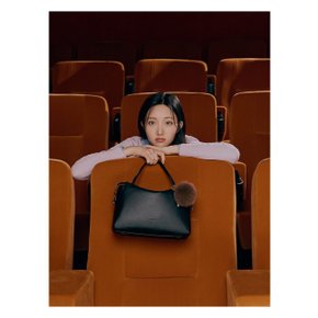 (BE47D3M765) 펌킨 탑지퍼 미디엄 토트백 - 블랙