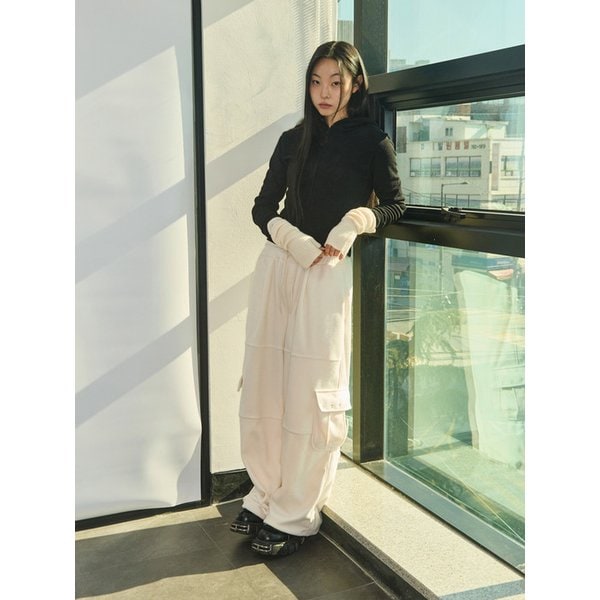 R LOGO FLEECE CARGO PANTS [IVORY]