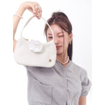 아노에틱 ROSE COMFY BAG_IVORY