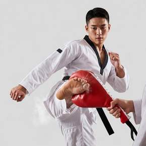 도장 체육관 태권도 체육 수업 발가치 연습 스트랩 긱 미트