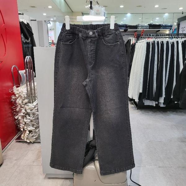 확대된 대표 AWK주니어 sh06 세미와이드핏 블랙 데님팬츠 R261B3101A(1)