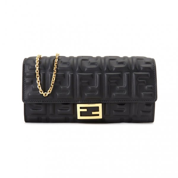 [부산점] 바게트 여성 체인 장지갑 8M0365 AAJD F0KUR