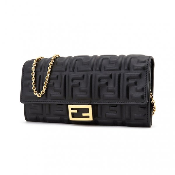 [부산점] 바게트 여성 체인 장지갑 8M0365 AAJD F0KUR