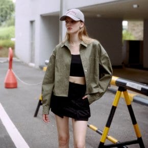 AVIGNON Back Printed Crop Over Fit Shirt_Khaki