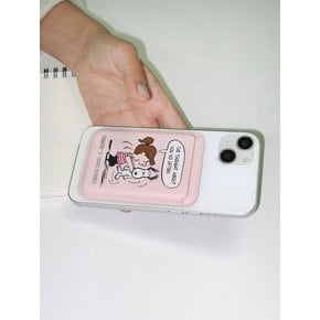 Girl picks up snoopy magsafe card wallet_HC249DWL002O