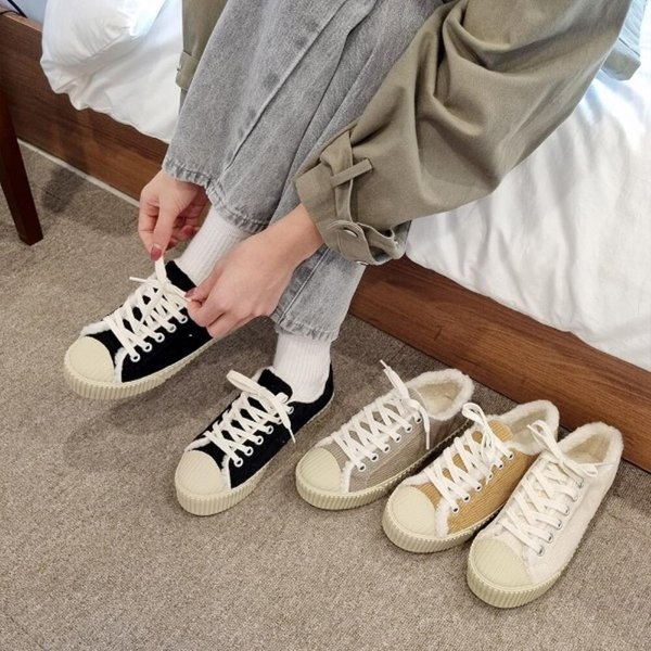 [옷자락] 여자 겨울 데일리 퍼 안감 캐주얼 스니커즈