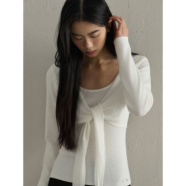 꼬임 U넥 니트 아이보리 C026