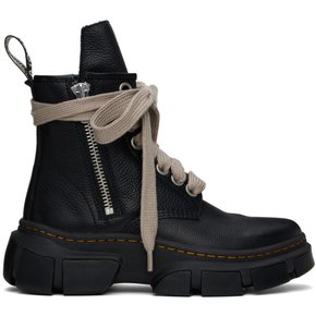 [릭 오웬스] 블랙 Dr. Martens 1460 DMXL 메가 레이스 부츠 242232M228000