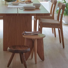 [Cassina 공식수입원 재고보유] Tabouret Meribel (Oak)