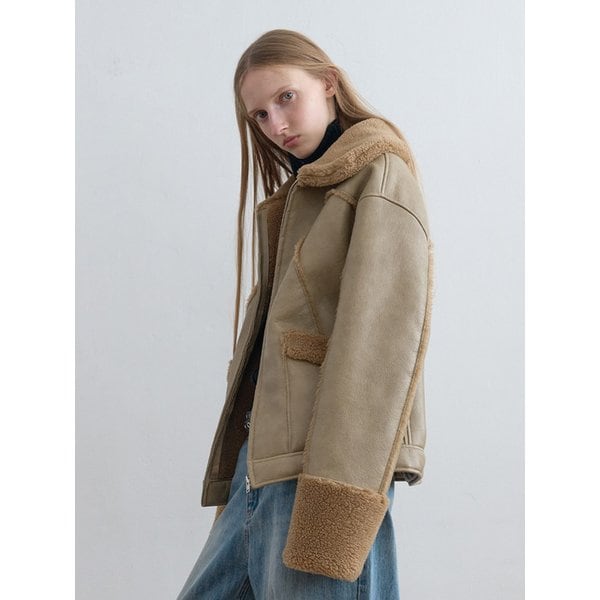 Arcade Shearling Jacket Beige