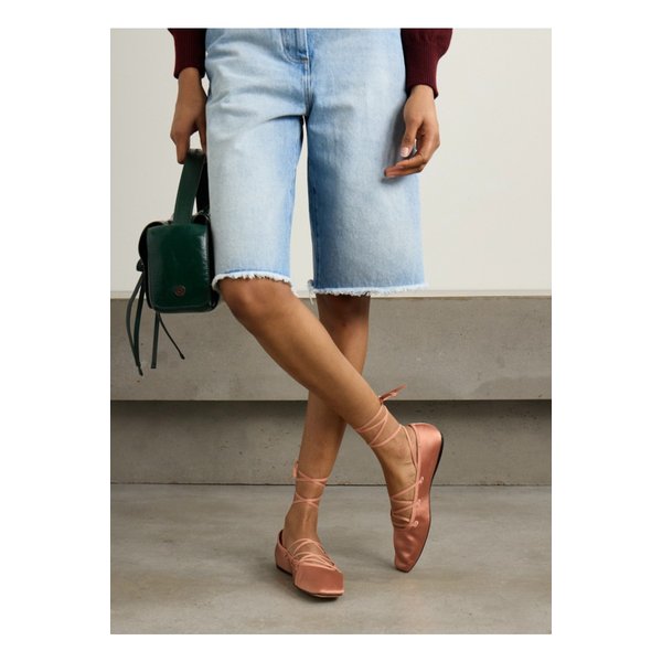 로플러 랜달 루이사 레이스업 새틴 발레리나 플랫 슈즈 1647597352680201