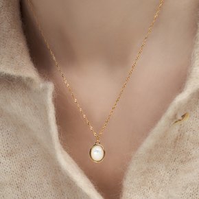 [헤이] oval mother-of-pearl necklace