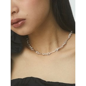 WHITE CRYSTAL QUARTZ VINE NECKLACE