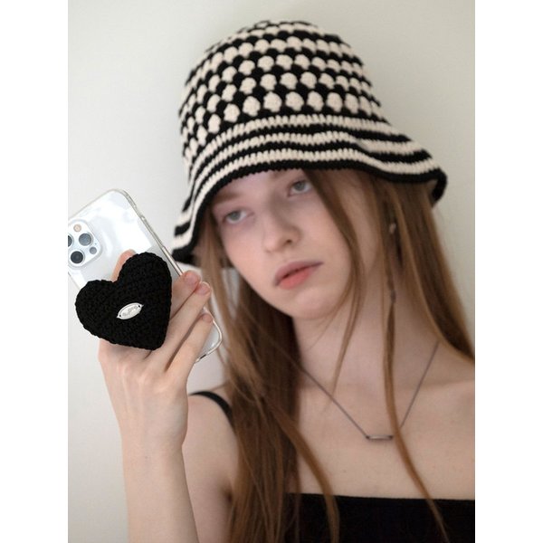 No.67 / Chubby Heart Griptok _ Black (통통 하트 크로쉐 뜨개 그립톡)