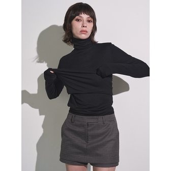 시그레이트 LAYERED TOP TURTLE NECK_ BLACK