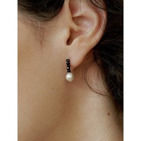 Black Spinel & Pearl Earrings