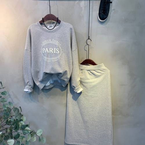 씨샵인더룸 / (봄신상 무료배송)로리 발포 레터링 맨투맨 H라인 밴딩 롱 스커트 세트 3c