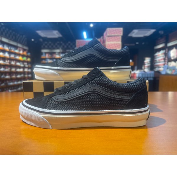 [여주점] (남여공용) 스니커즈 프리미엄 Lx 올드스쿨 (블랙) (VN000EH0CJK)