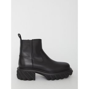 오프 화이트 Boots OMID029F23LEA001_1010 BLACK