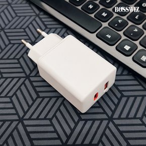 보스위즈 USB C타입 A타입 65W 2포트 PD 멀티 고속 급속 충전기 퀵차지 휴대폰 BOS-PD652