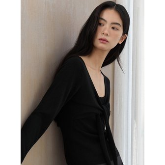 쎄씨 꼬임 U넥 니트 블랙 C025