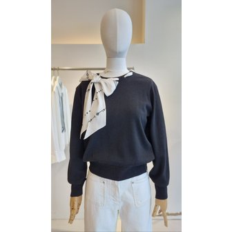 JJ지고트 [여주점] (JJ 지고트) 여성  스카프 장식 라운드넥 풀오버니트 GS2A1PO101