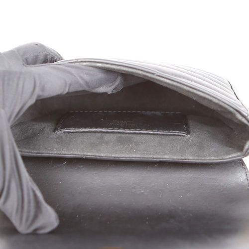 https://image-cdn.trenbe.com/resale-product-photo/825489/1782282609260-2dc59004-4417-4329-8a21-6257e25c11a6.JPG