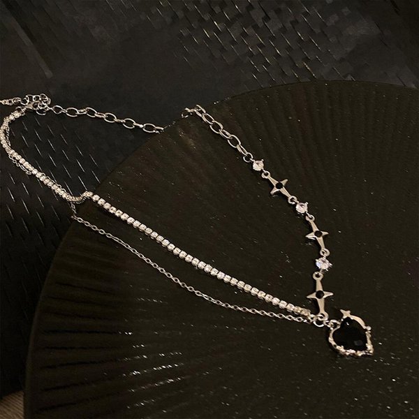 [옷자락] 여자 데일리 시크 유니크 블랙하트 레이어드 목걸이
