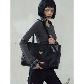 캐리 스퀘어 숄더백 [BLACK]