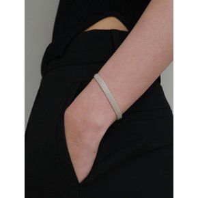 silver fabou bracelet