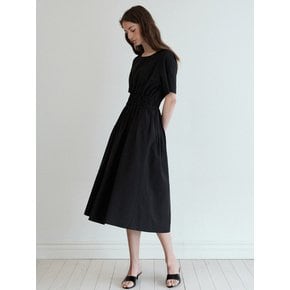 Pintuck Flare Dress-black