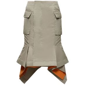 여성 플리티드 나일론 트윌 카고 미디 스커트 Khaki/orange 79IXYE018 5924531