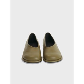 PLUM FLAT OLIVE